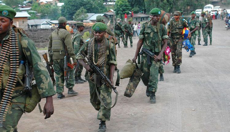 Militari nella guerra clandestina tra Congo e Ruanda.