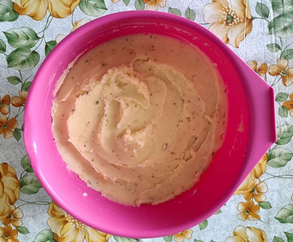 Patata bollite e schiacciate in modo omogeneo